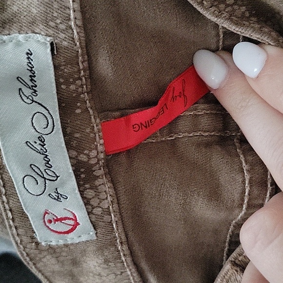 Stylish Tan Women's Jeans - Picture 7 of 9